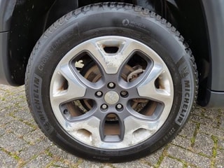 Thumbnail Mobil 6
