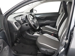 Thumbnail Mobil 4