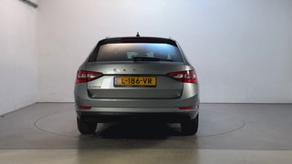 Thumbnail Mobil 10