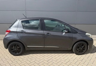Thumbnail Mobil 6