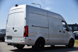 Thumbnail Mobil 6