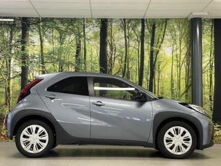 Thumbnail Mobil 4