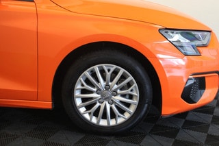 Thumbnail Mobil 10