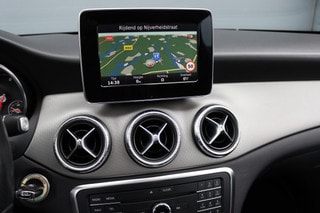 Thumbnail Mobil 10