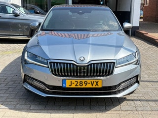 Thumbnail Mobil 9