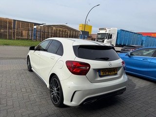 Thumbnail Mobil 8