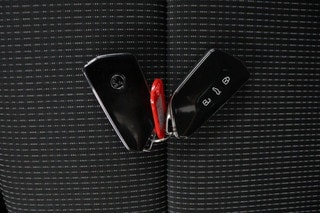 Thumbnail Mobil 9
