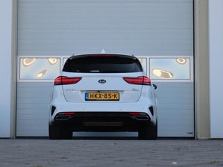 Thumbnail Mobil 8