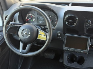 Thumbnail Mobil 9