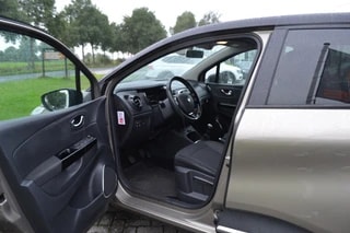 Thumbnail Mobil 9