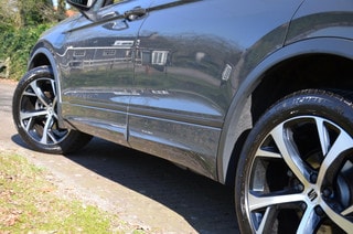 Thumbnail Mobil 10