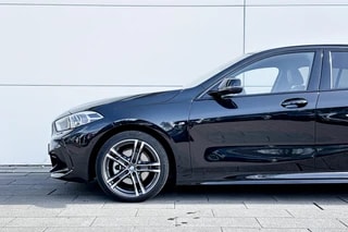 Thumbnail Mobil 4
