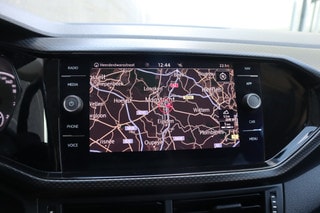 Thumbnail Mobil 8