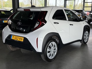 Thumbnail Mobil 4
