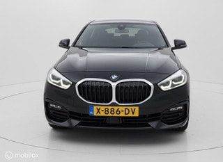 Thumbnail Mobil 8