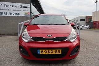 Thumbnail Mobil 6