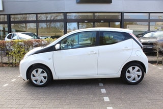 Thumbnail Mobil 4