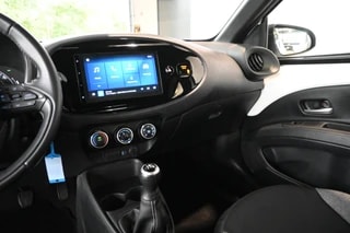Thumbnail Mobil 9