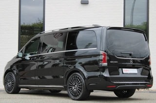 Thumbnail Mobil 10