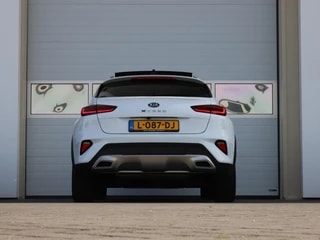 Thumbnail Mobil 8