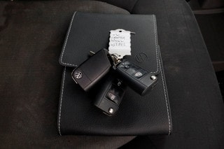 Thumbnail Mobil 6