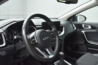 Thumbnail Mobil 10