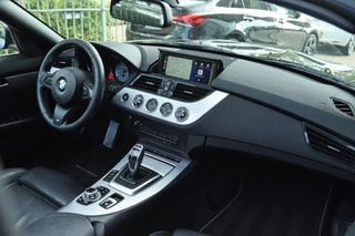 Thumbnail Mobil 6