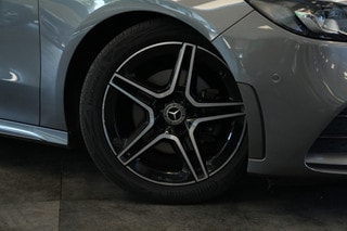 Thumbnail Mobil 4