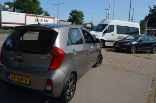 Thumbnail Mobil 4