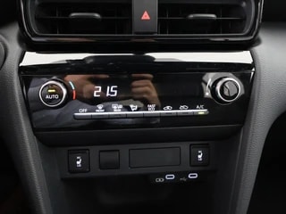 Thumbnail Mobil 10