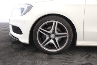 Thumbnail Mobil 10