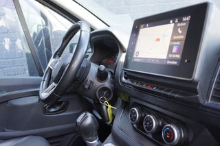 Thumbnail Mobil 4