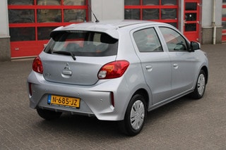 Thumbnail Mobil 4