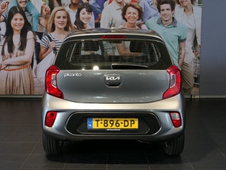 Thumbnail Mobil 4