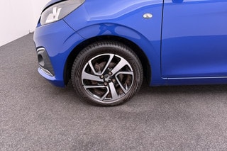 Thumbnail Mobil 7