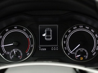Thumbnail Mobil 8