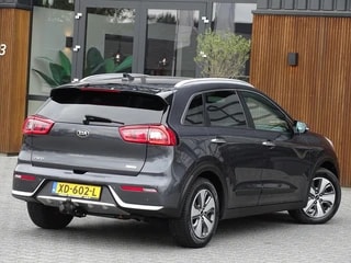 Thumbnail Mobil 9