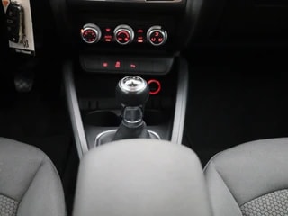 Thumbnail Mobil 10