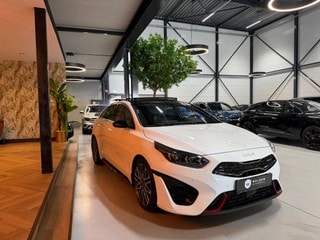 Thumbnail Mobil 8