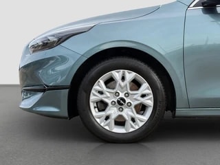 Thumbnail Mobil 4