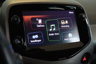 Thumbnail Mobil 8