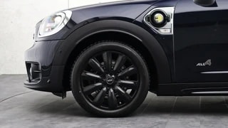 Thumbnail Mobil 6
