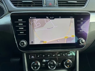 Thumbnail Mobil 6