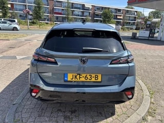 Thumbnail Mobil 8