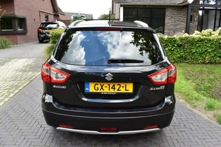 Thumbnail Mobil 6