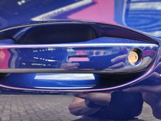 Thumbnail Mobil 8