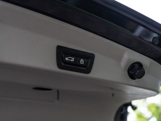 Thumbnail Mobil 10