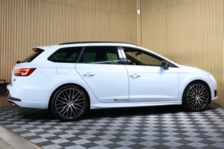 Thumbnail Mobil 8
