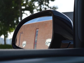 Thumbnail Mobil 9