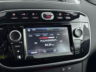 Thumbnail Mobil 9
